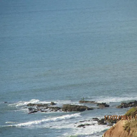 בית הארחה Silver Coast Vacation - Your Unique לוריניה