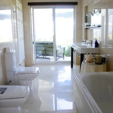 Guest house Silver Coast Vacation - Your Unique 3*