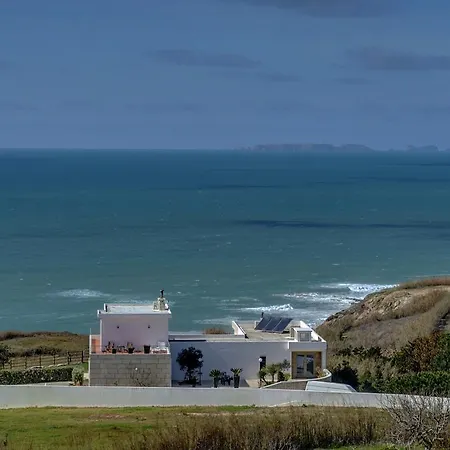 בית הארחה Silver Coast Vacation - Your Unique