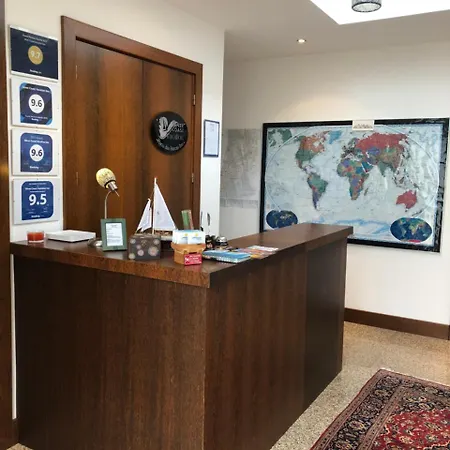 בית הארחה Silver Coast Vacation - Your Unique 4*